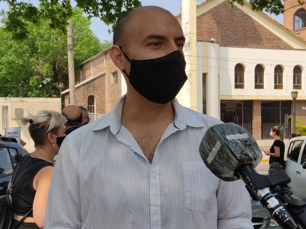 Protesta y paro por médicos y enfermeros de los centros de salud