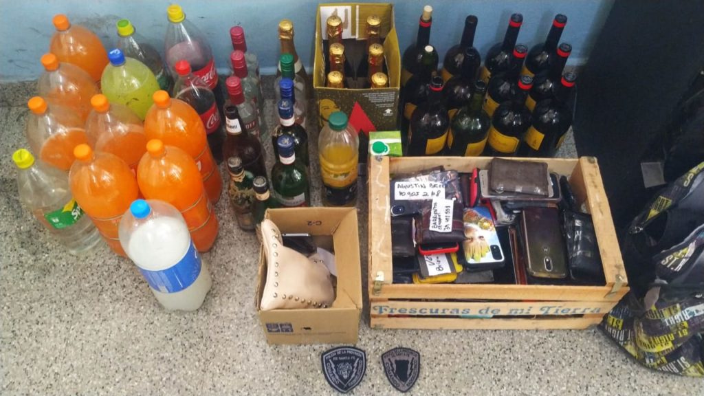 Desbaratan fiesta con más de 80 personas, la mayoría menores de edad