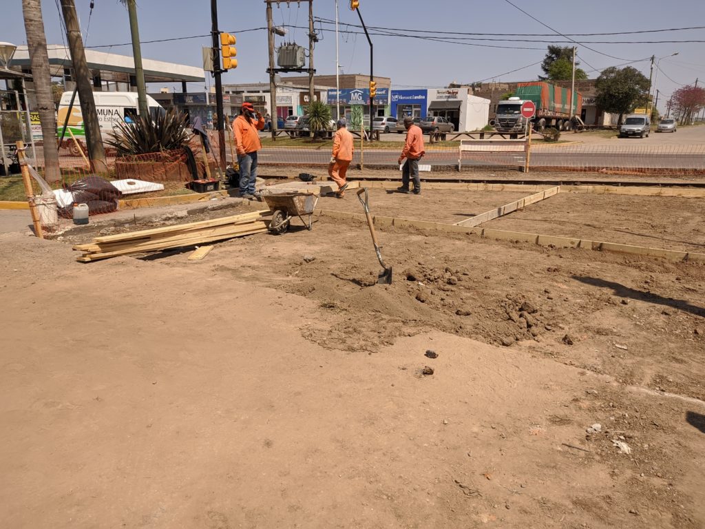 Trabajos de reparación en Ruta 21 y Córdoba