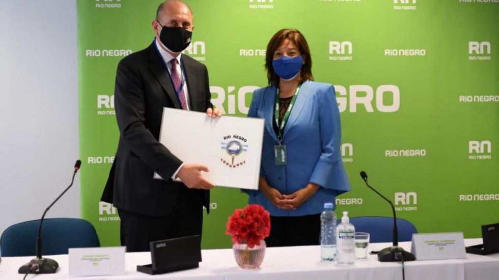 Perotti trae tecnología de Río Negro para combatir la inseguridad