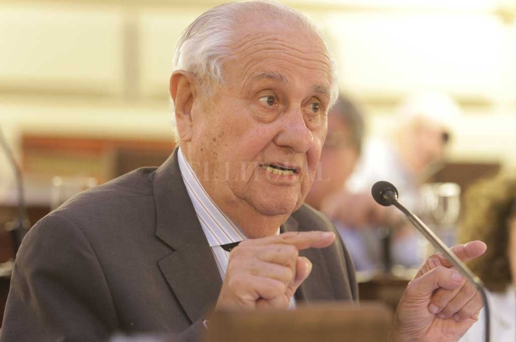 Murió Hector Cavallero