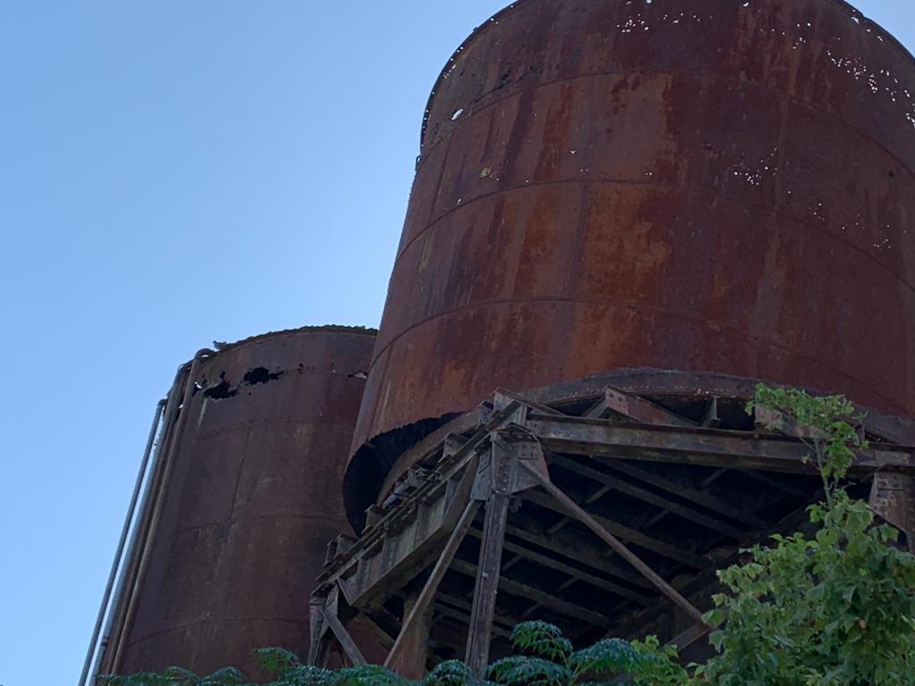 Retiraron los dos antiguos tanques del NCA