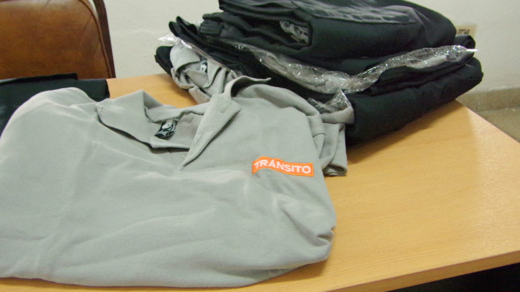Ricci respondió al Sindicato municipal por la entrega de ropa