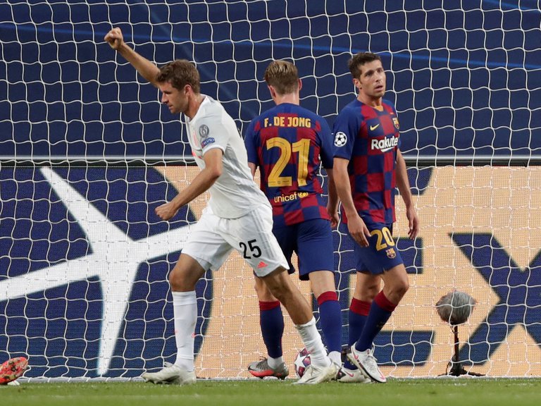 Califican como &quot;humillación&quot; la derrota de Barcelona