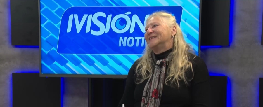 Lidia Dethier nos presenta su libro: De sentires y de andares