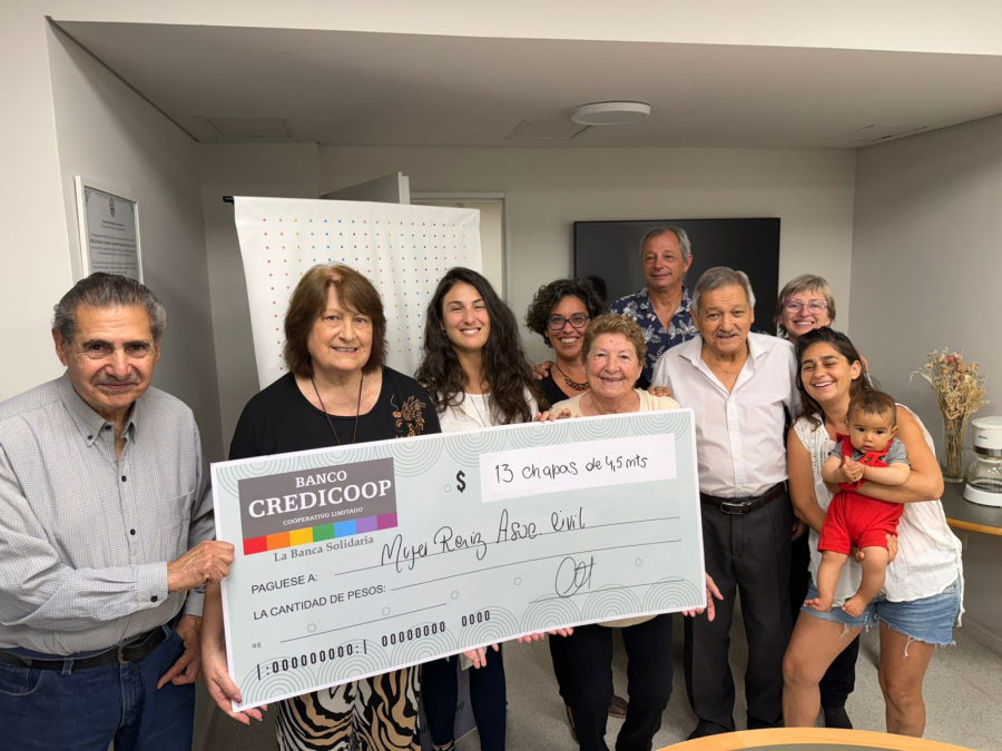La filial Pueblo Esther del Banco Credicoop fue reconocida y realizó nuevas donaciones a instituciones locales
