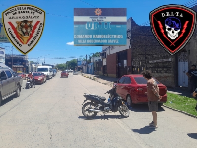 VILLA GOBERNADOR GÁLVEZ: DOS MUJERES HERIDAS TRAS UN ACCIDENTE ENTRE UN AUTO Y UNA MOTO