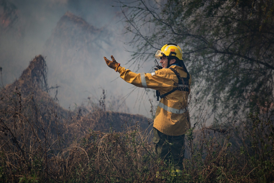 Riesgo extremo de incendios forestales: Provincia refuerza acciones y pide compromiso social