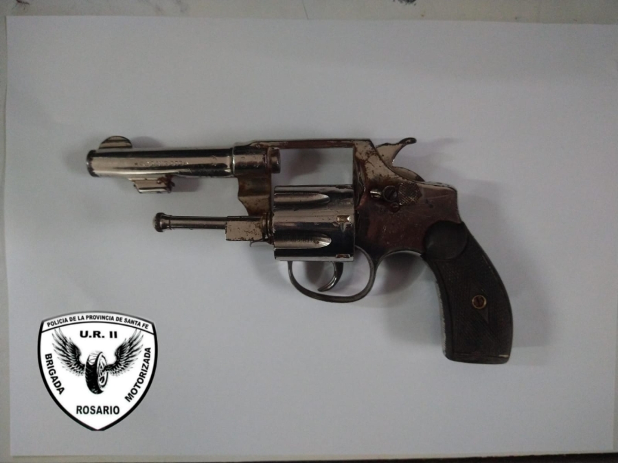 V.G.Gálvez: detienen a un joven por tenencia ilegal de armas de fuego