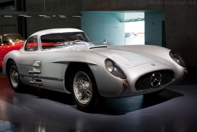 En 143 millones de dólares se vendió un Mercedes Benz