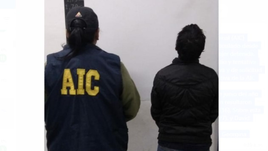 Trasladaron a una mujer por investigación de un homicidio de 2017