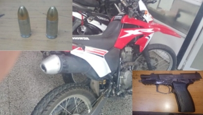 V.G.Gálvez: detienen a dos jóvenes con un arma de fuego en un operativo policial