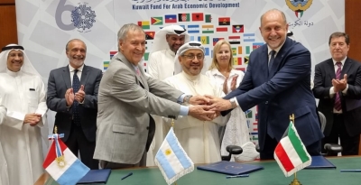 Perotti y Schiaretti firmaron en Kuwait el crédito para iniciar la construcción del Acueducto Biprovincial