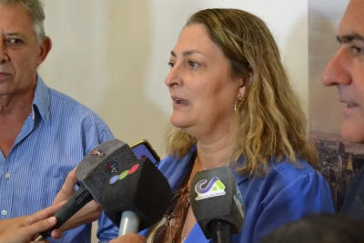 Ministra de Salud Destaca Compromiso con la Comunidad en Entrevista Posterior a la Inauguración del SIES en Alvear