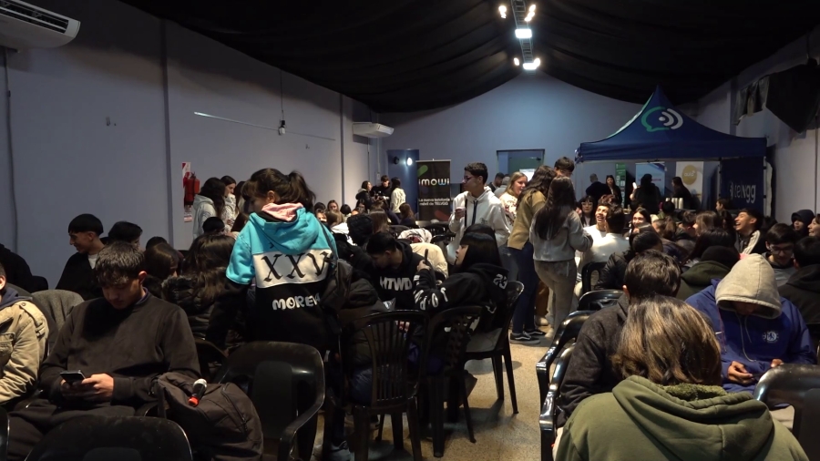 COOPERATIVISMO Y JUVENTUD: EXITOSA JORNADA ORGANIZADA POR LA COOPERATIVA TELEFÓNICA DE VILLA GOBERNADOR GÁLVEZ