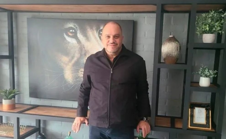 Acusado por estafas, Cositorto llega a la Argentina