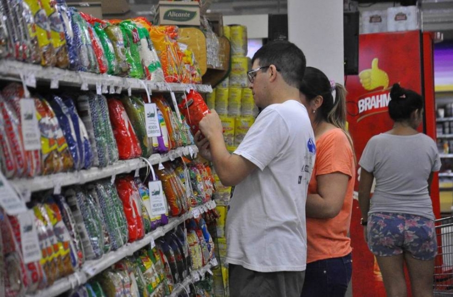 Cansados de la inflación supermercadistas piden un programa con precios referenciales