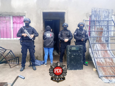 Villa Gobernador Gálvez: allanamientos por una balacera dejaron dos menores aprehendidos y secuestro de droga y un arma