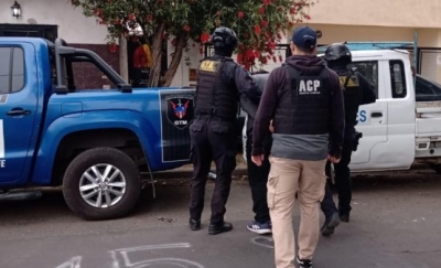 Policías y Civiles incomunicados acusados de delitos de Criminalidad Organizada