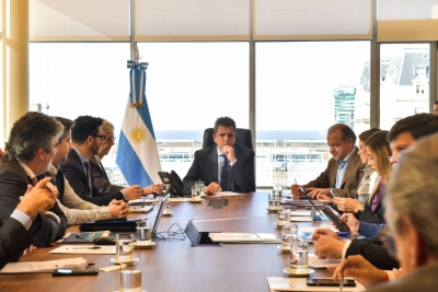 Massa, se reúne con el gabinete económico y firmará los acuerdos con el Club de París