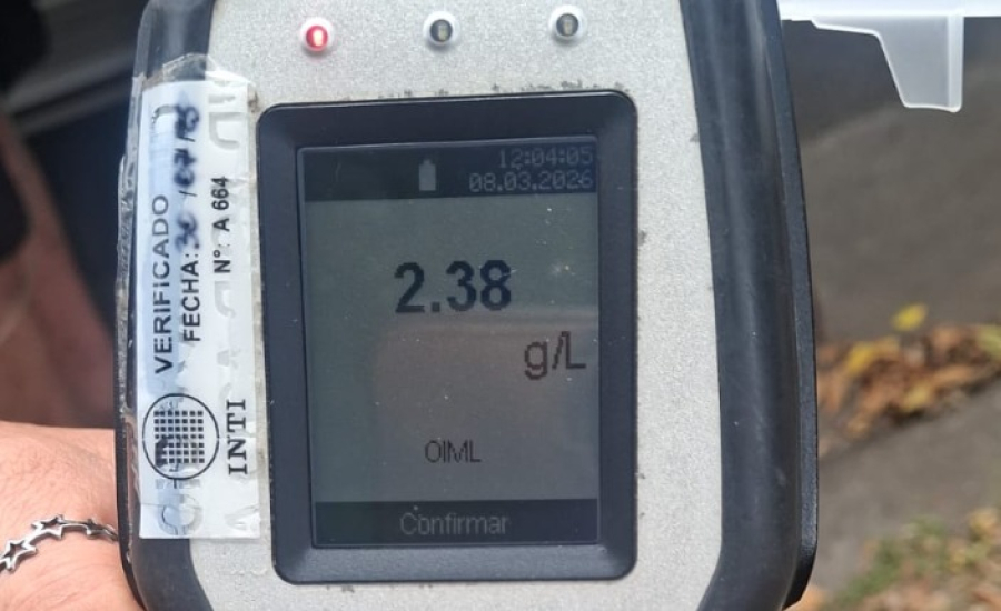 Conductor RE POSITIVO: fue retenido en pleno centro con 2,38 de alcohol en sangre