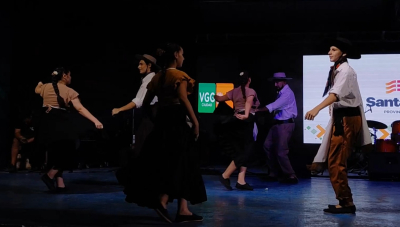 Se celebró el 7º Festival de las Regiones con una multitud en el Anfiteatro de V.G.Gálvez