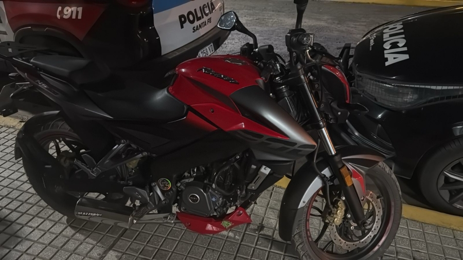 Persecución y detención de dos jóvenes, de P. Esther a V.G.Gálvez tras desobedecer una orden policial