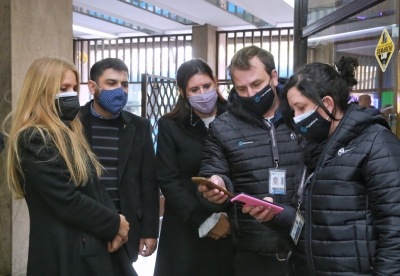 Refuerzan los controles para que los ciudadanos que vuelven del exterior