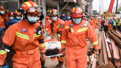 Derrumbe de un edificio en China: Dos muertos y decenas de desaparecidos