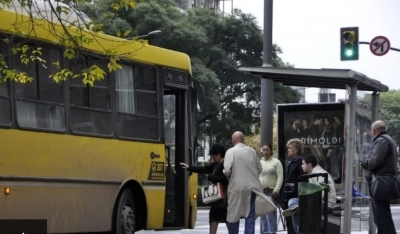 Tras las amenazas a un colectivo, suman controles aleatorios y refuerzan seguridad en galpones