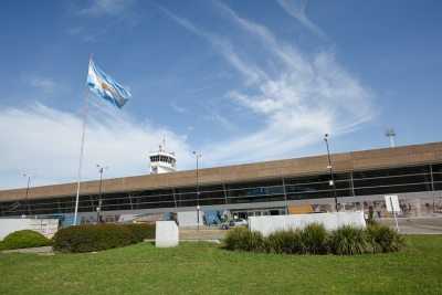 De nuevo desalojaron el aeropuerto de Rosario por amenaza de bomba