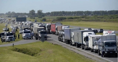 Camioneros santafesinos no se unirán al paro nacional: &quot;No es pertinente para nuestra realidad provincial&quot;