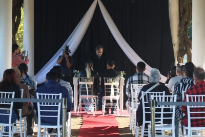 Soledad y Alan Celebran su Amor en el Parque Regional de Villa Gobernador Gálvez