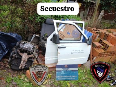 Villa Gobernador Gálvez: hallazgo de vehículo robado y secuestro de armas de fuego