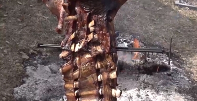 El Aparcero celebró sus 31 años con fiesta y concurso de asadores