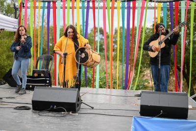 LA MUNICIPALIDAD REALIZÓ LA TERCERA EDICIÓN DEL FESTIVAL "DE CARA AL RÍO" EN EL BARRIO LA RIBERA
