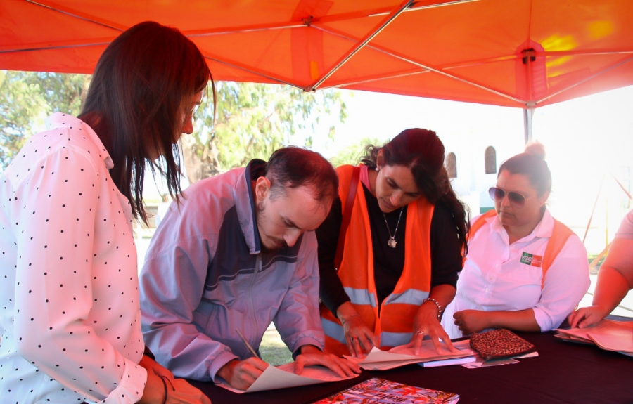 Actividad territorial integran en la Plaza San Enrique