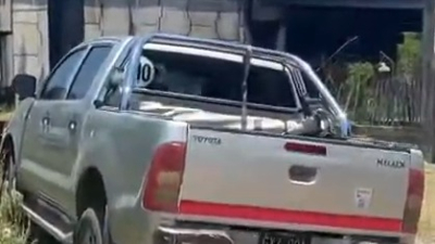 Robo de una camioneta y persecución policial en VGG: un joven aprehendido y una policía lesionada