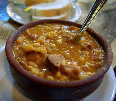 1 de mayo: Locro y empanadas