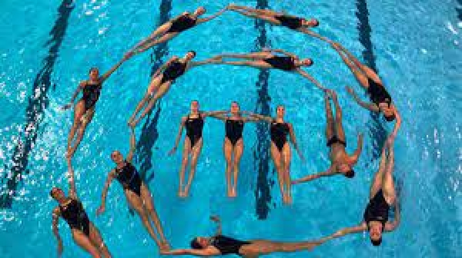 Se abrió la inscripción a natación artística en Pueblo Esther